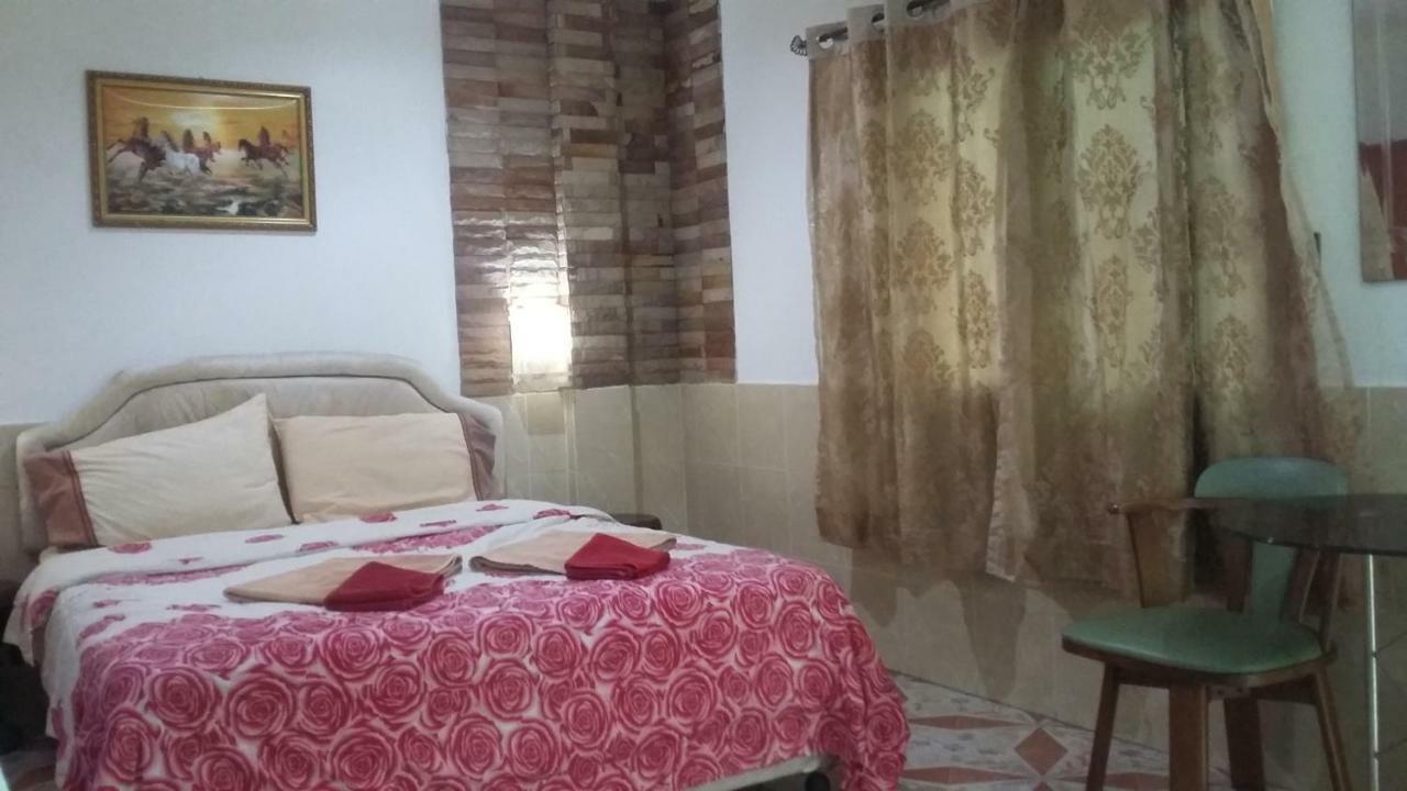 Jasmin Guest House Pattaya Exterior photo