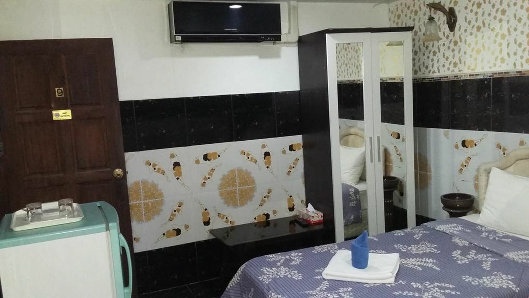 Jasmin Guest House Pattaya Exterior photo